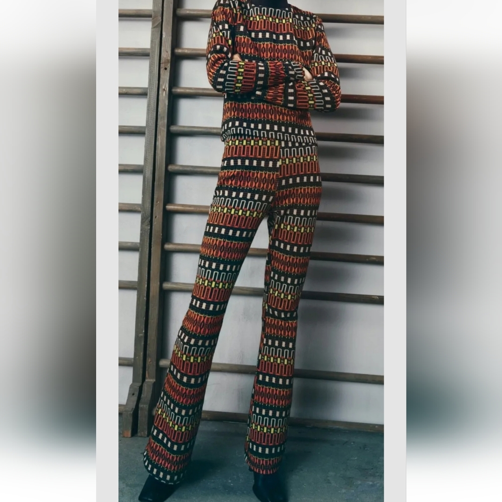 Zara Jacquard Flared Pants And Top Set Size M